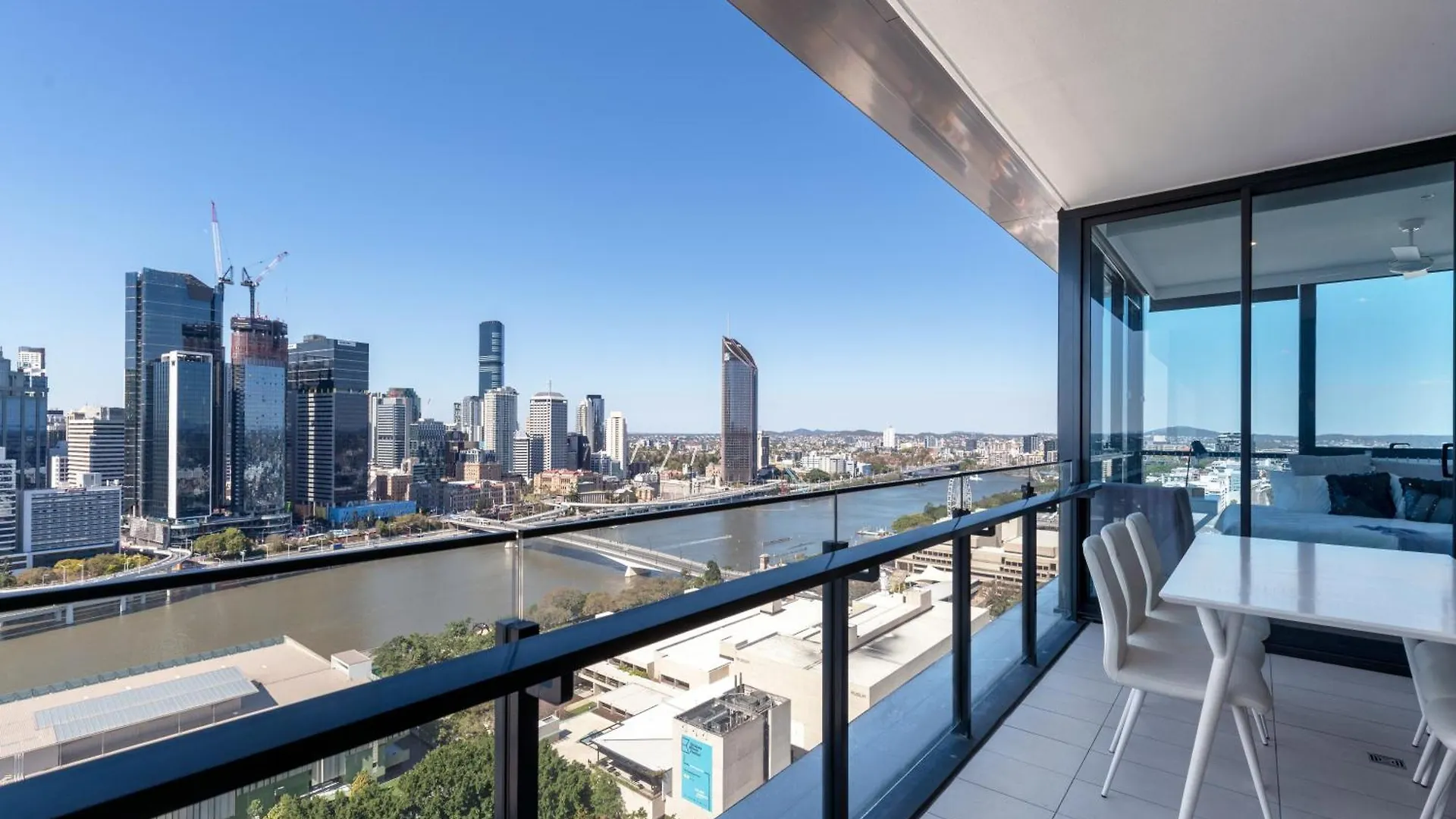 South Bank River And City View Apartment Brisbane