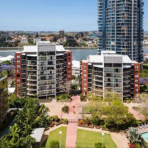 4* Aparthotel The Docks On Goodwin
