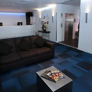4* Hotel George Williams